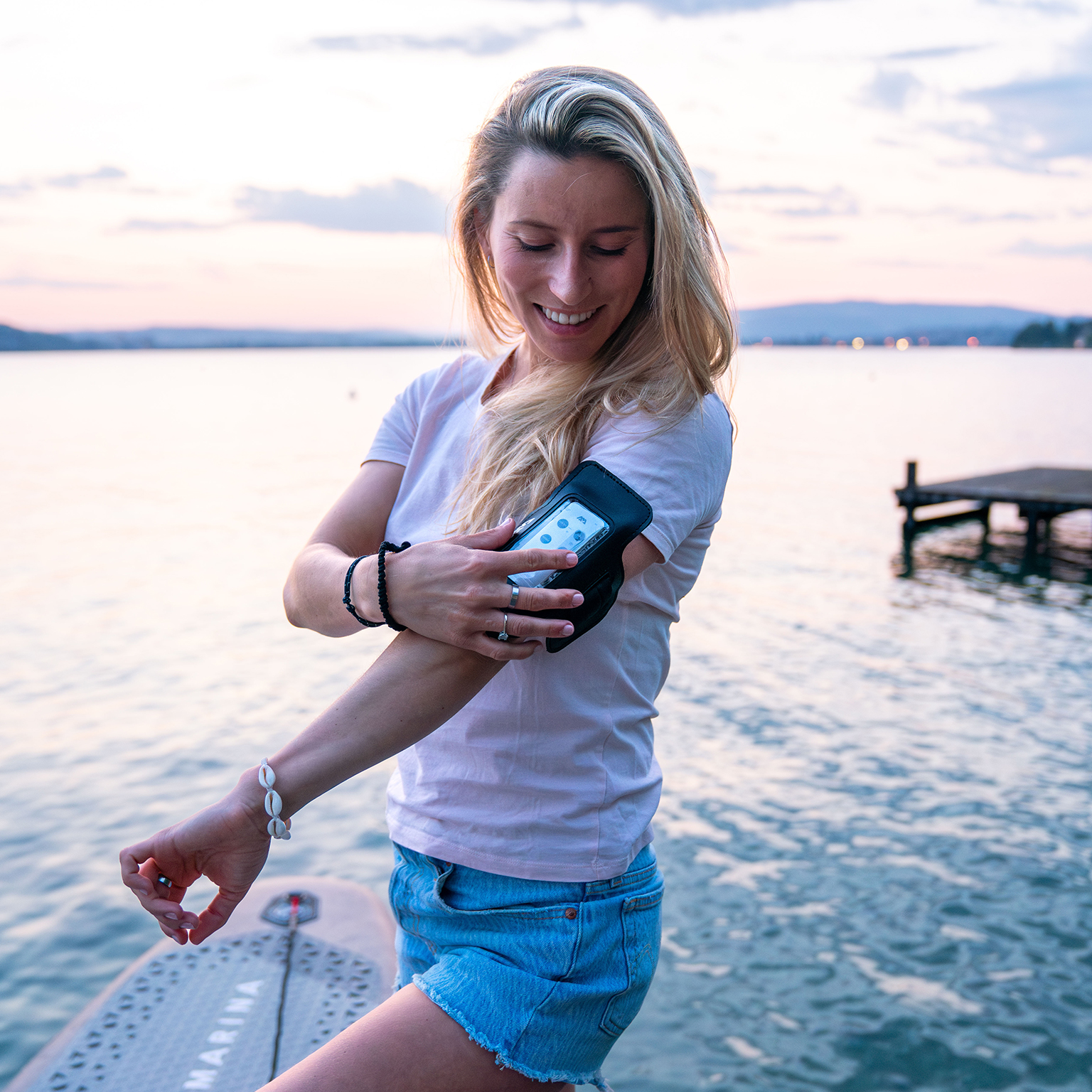 SUP-доска "BT-24GL" 315х79х15см, Ambient Light System, киль, лиш, до 140кг, Aqua Marina BT-24GL