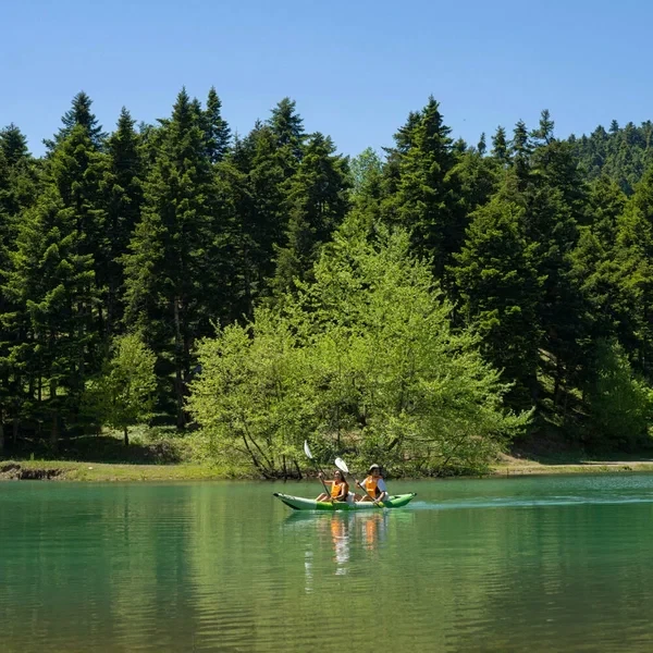 Надувной каяк "Betta-412" 412x80см двухместный, насос, весла, сиденья, киль, сумка, до 180кг, Aqua Marina BE-412