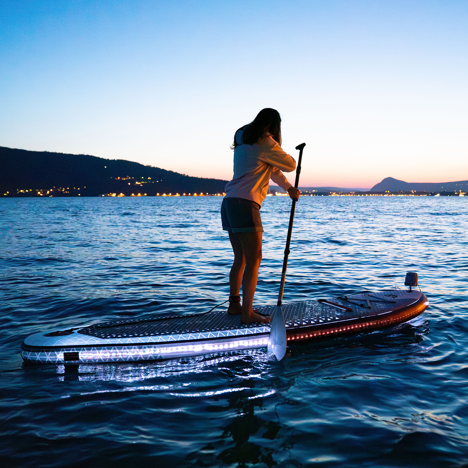 SUP-доска "BT-24GL" 315х79х15см, Ambient Light System, киль, лиш, до 140кг, Aqua Marina BT-24GL